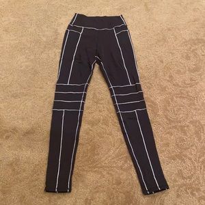 Alo Yoga High Waist Elevate Leggings